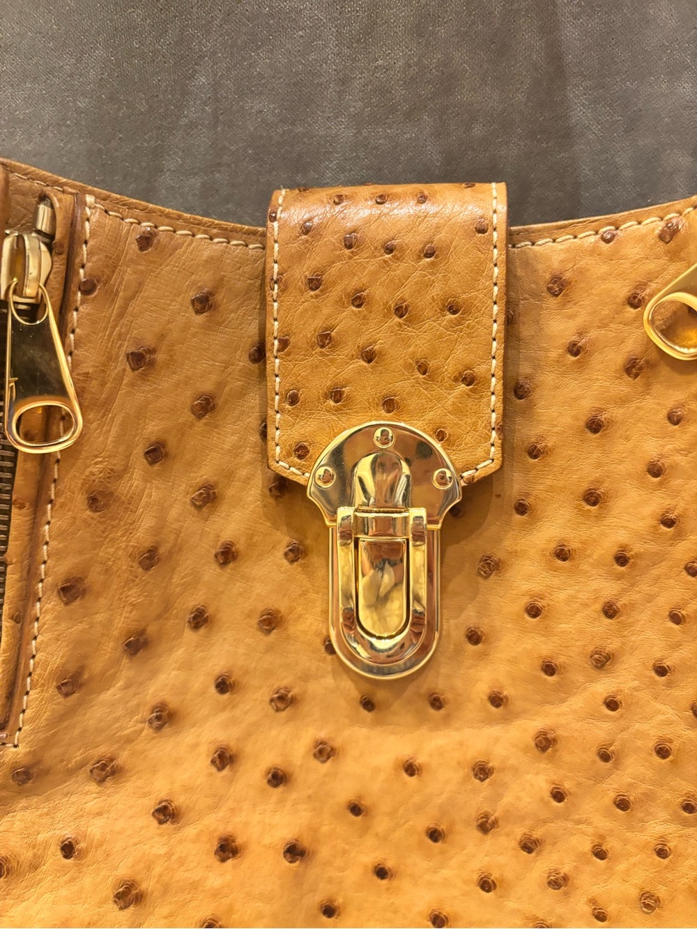 Tan genuine Ostrich Shoulder Bag with Gold Hardware - Picture 3 of 5